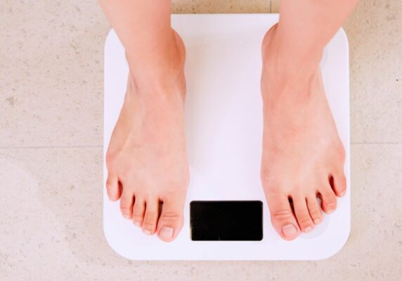 Pés em balança - artigo Excesso de Peso MyMoment