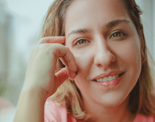 Estetica facial, Senhora a sorrir